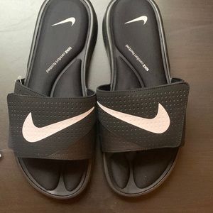 Nike Ultra Comfort Slide